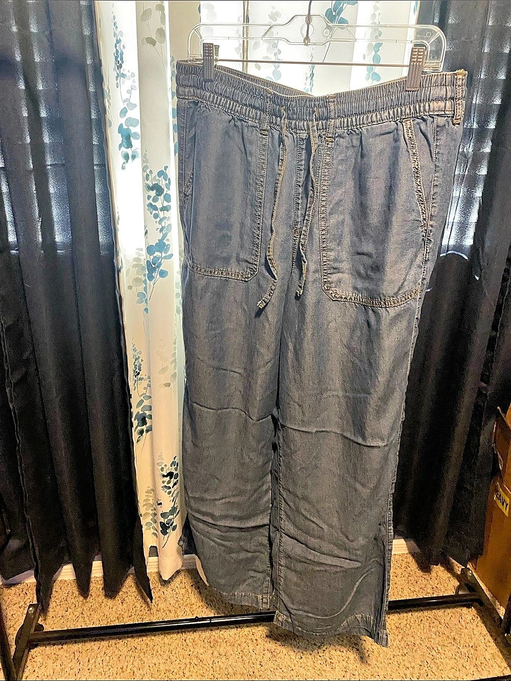 TORRID Chambray Pull-On Pant Gray Straight Leg Pants Size 00R